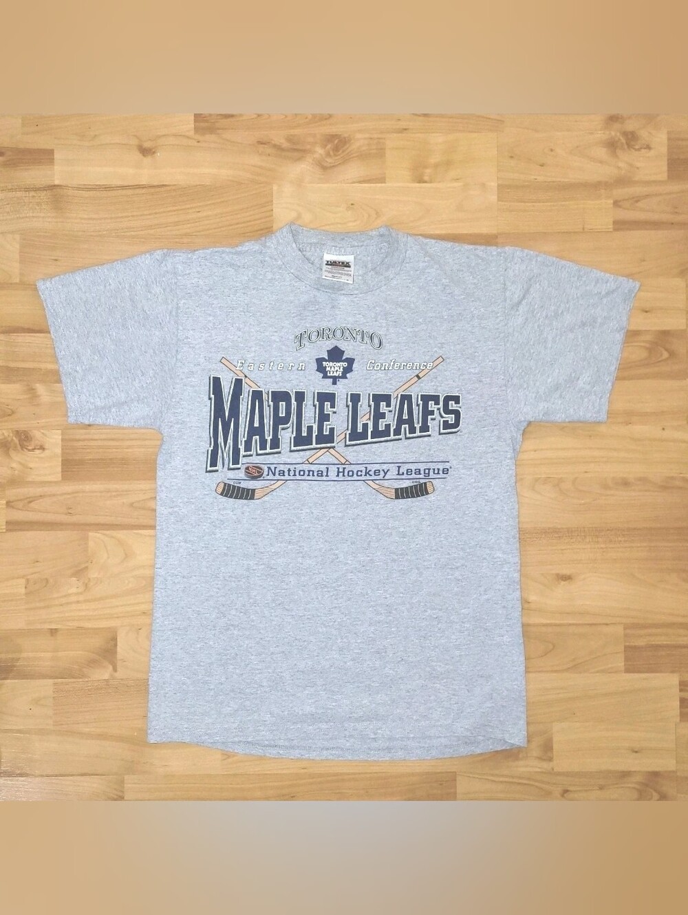 Vintage Toronto Maple Leafs NHL Tultex Hockey Gray Graphic T-shirt - Medium